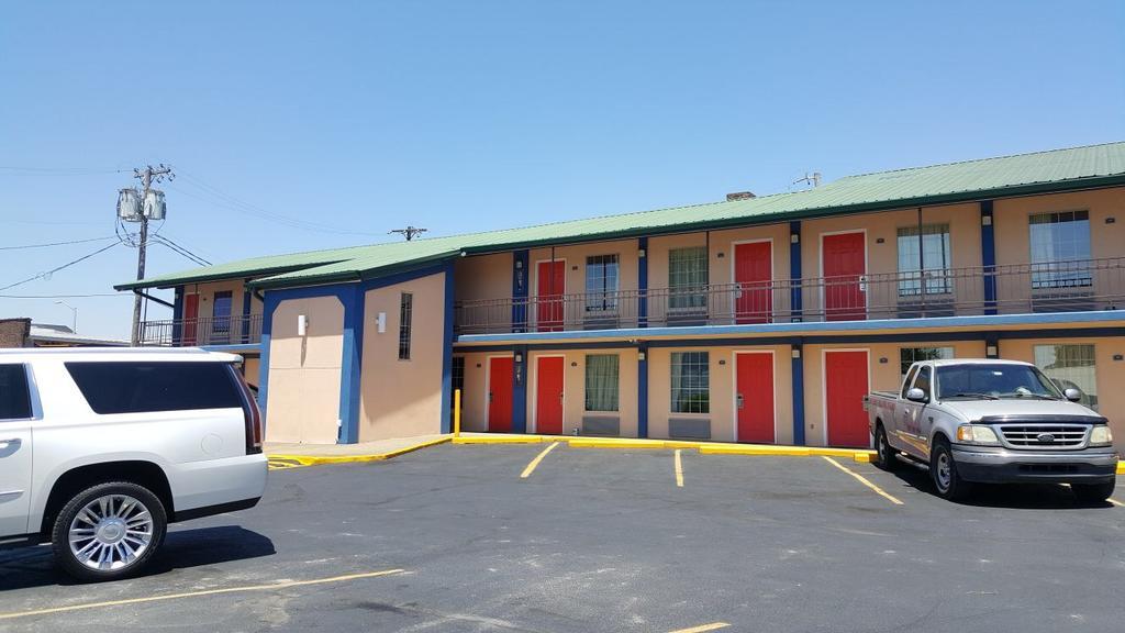 Budget Inn - Washington エクステリア 写真
